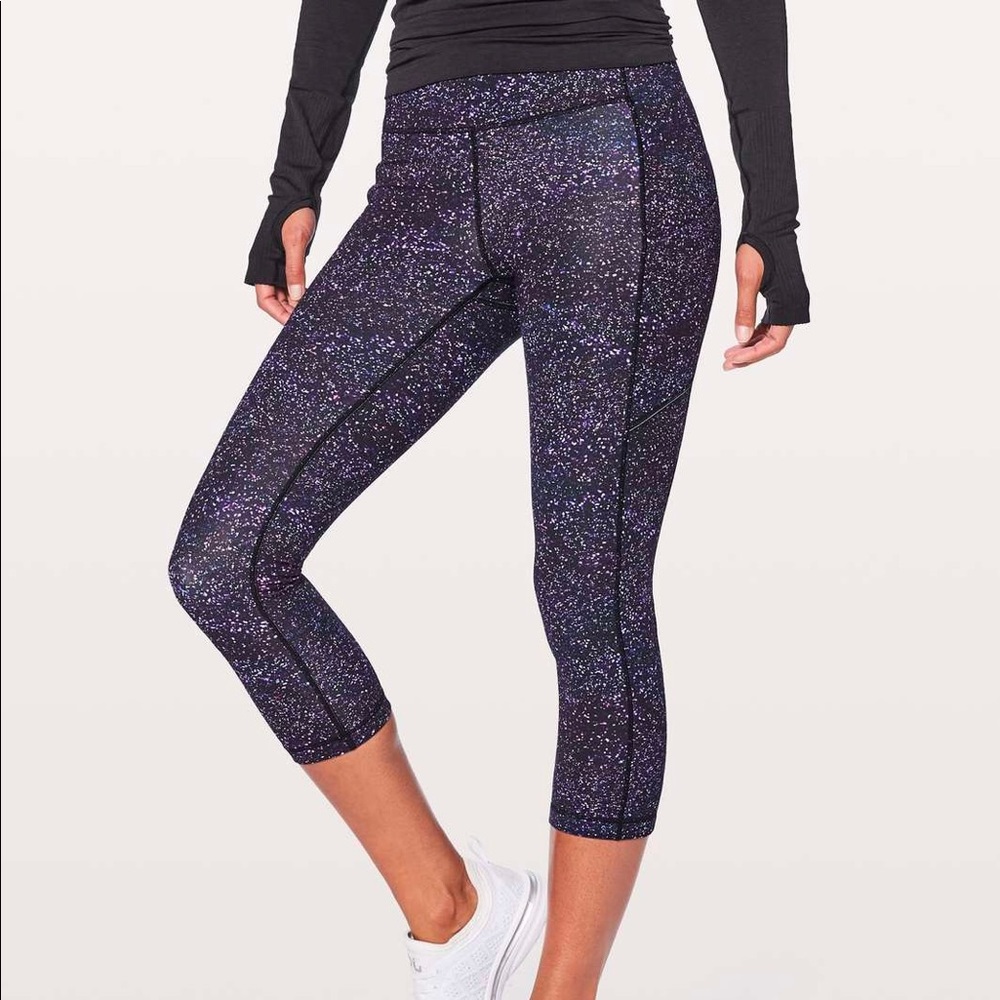 LULULEMON Cropped Galaxy Printed Leggings
